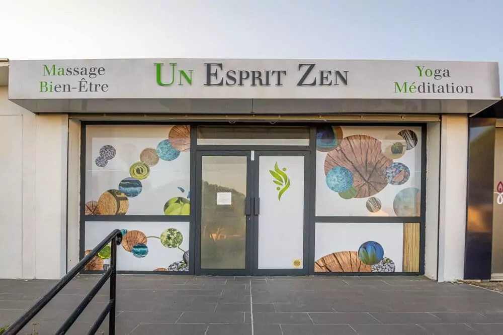 photo de la devanture du centre de bien-être un esprit zen Le Cres